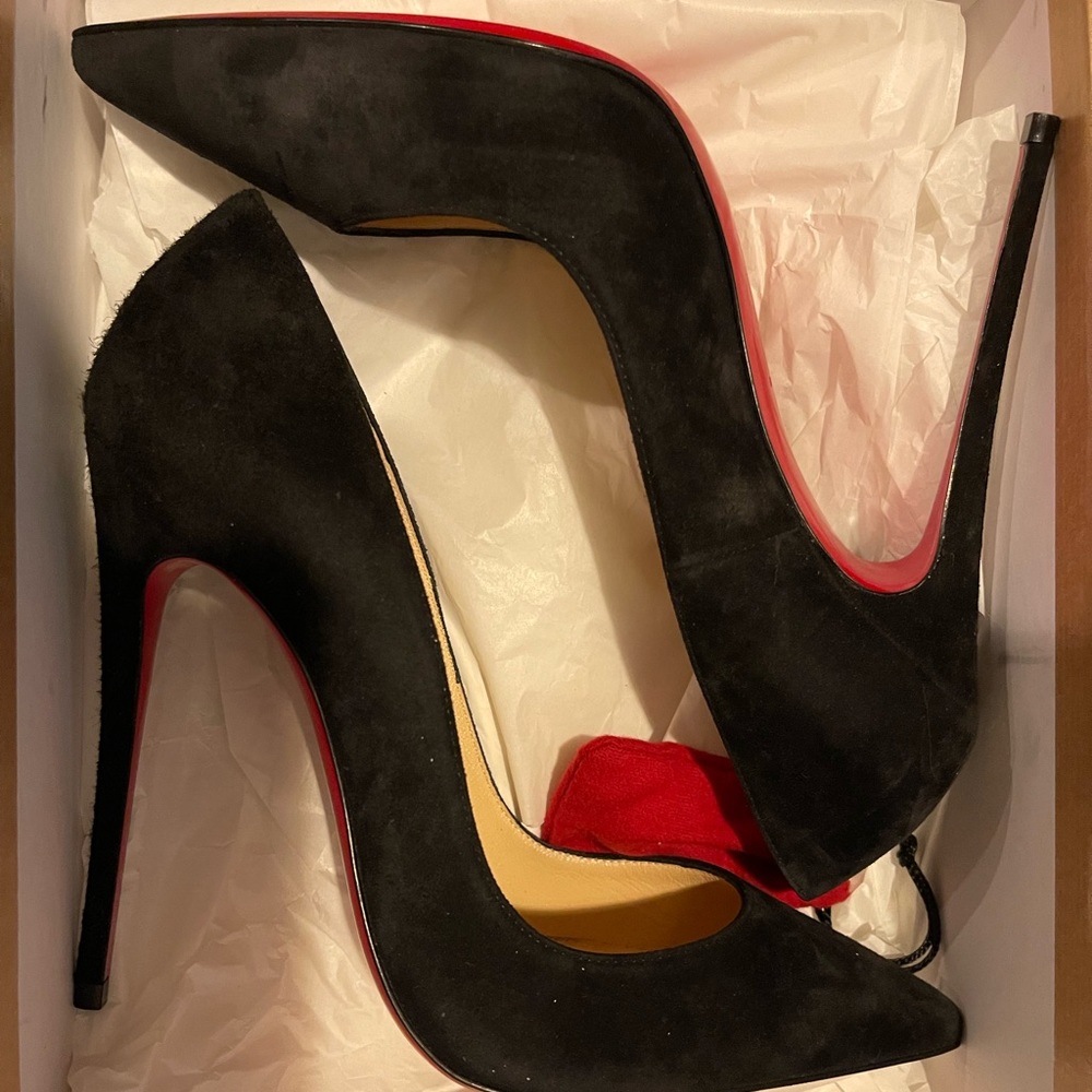 So kate Suede  Christian Louboutin pumps.